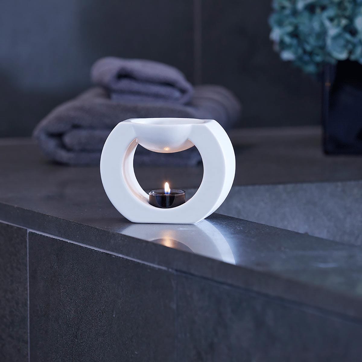 Gaia Fragrance Warmer ‚ - Matte White