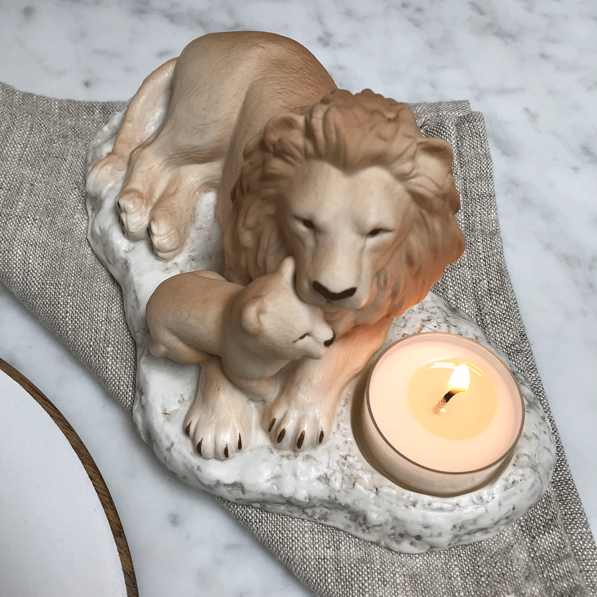 Lion's Pride Tealight Holder