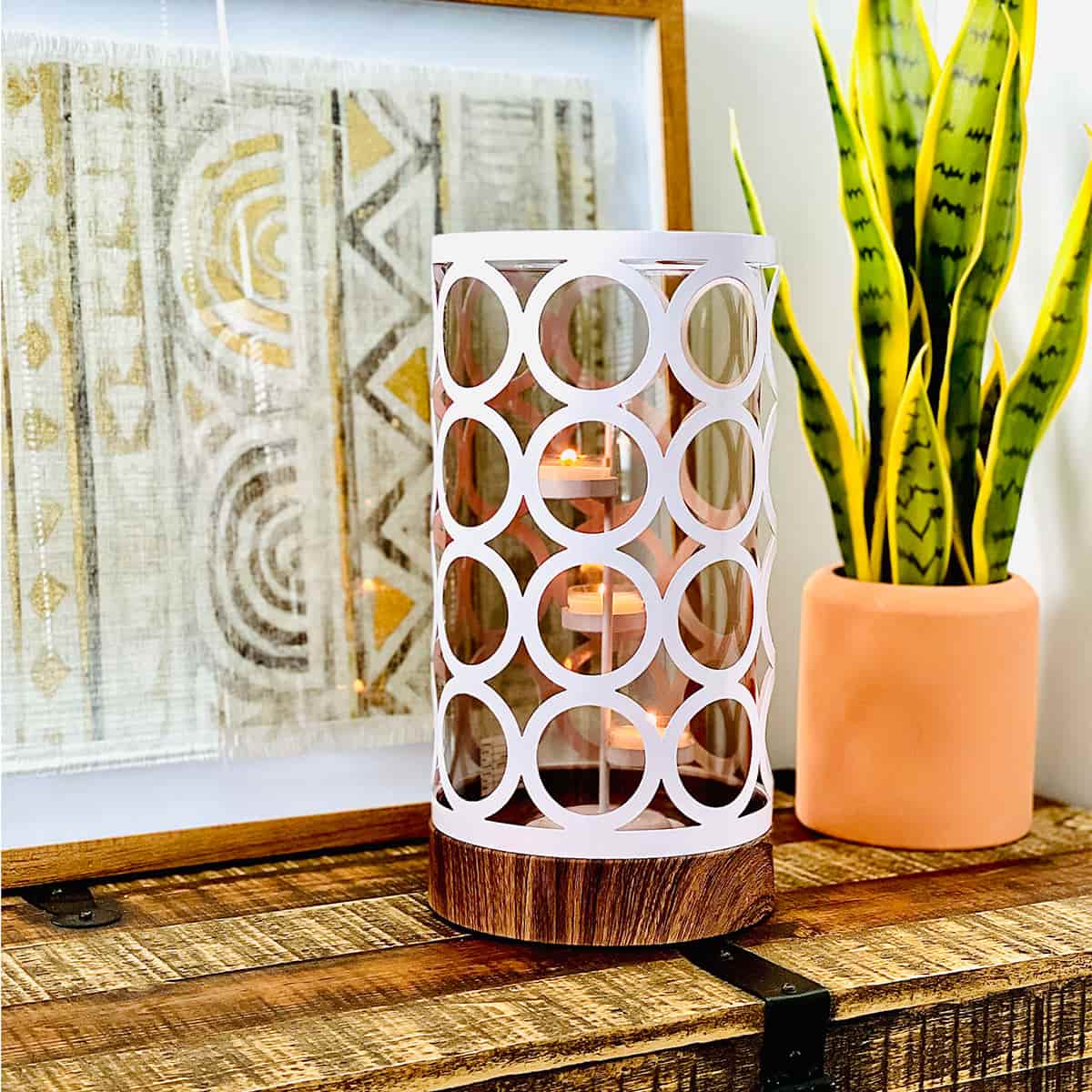 Modern Circles Hurricane