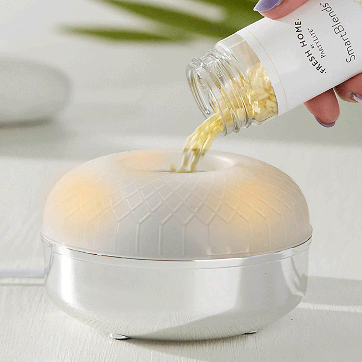 Silver SmartBlends Electric Fragrance Diffuser