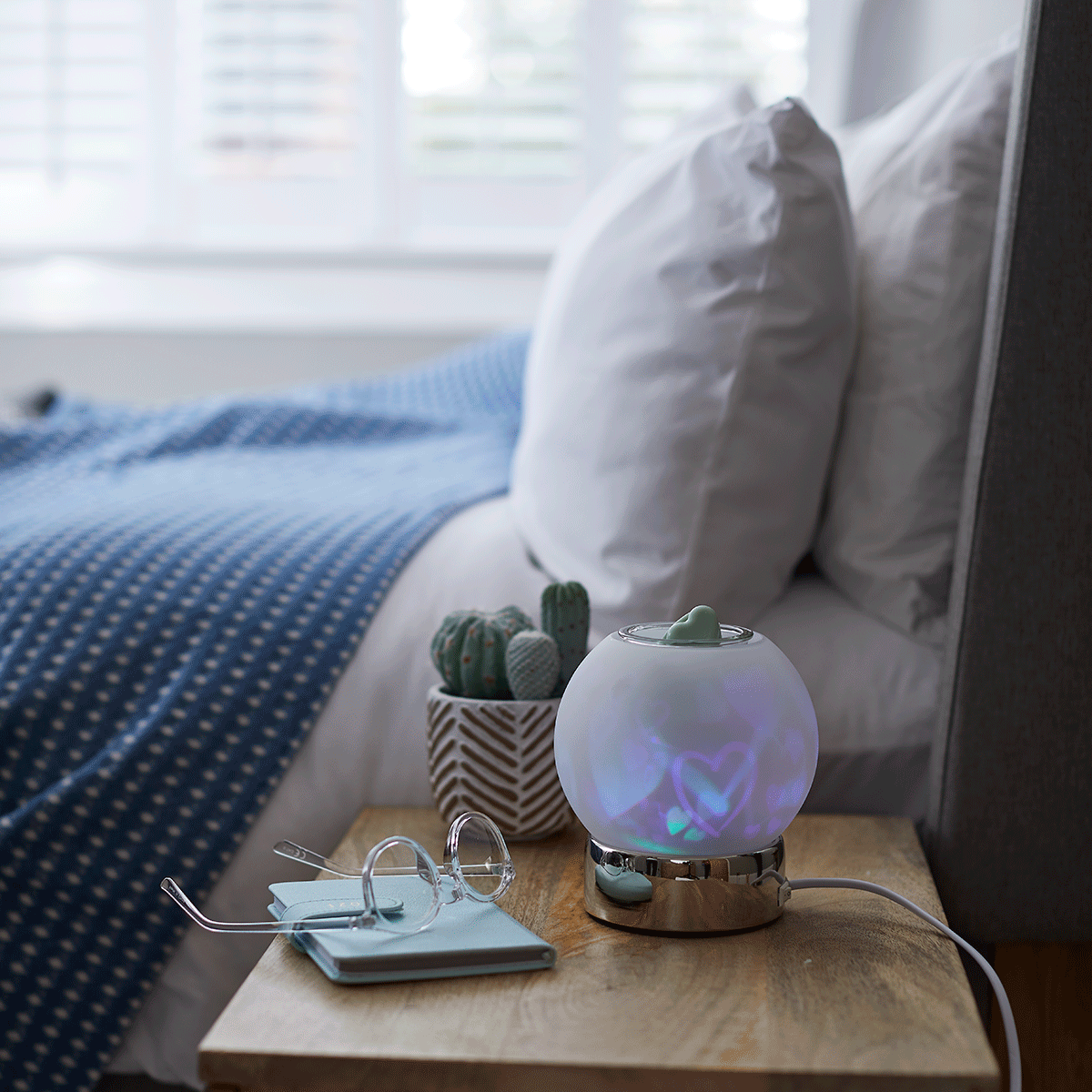 Swirling Hearts ScentGlow® Electric Wax Melt Warmer