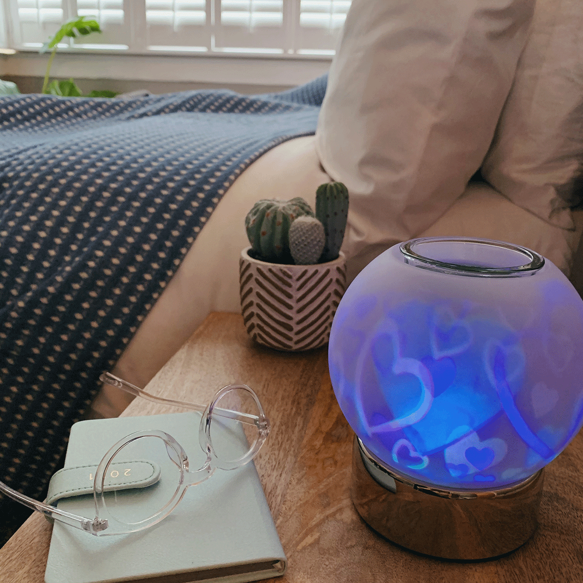 Swirling Hearts ScentGlow® Electric Wax Melt Warmer