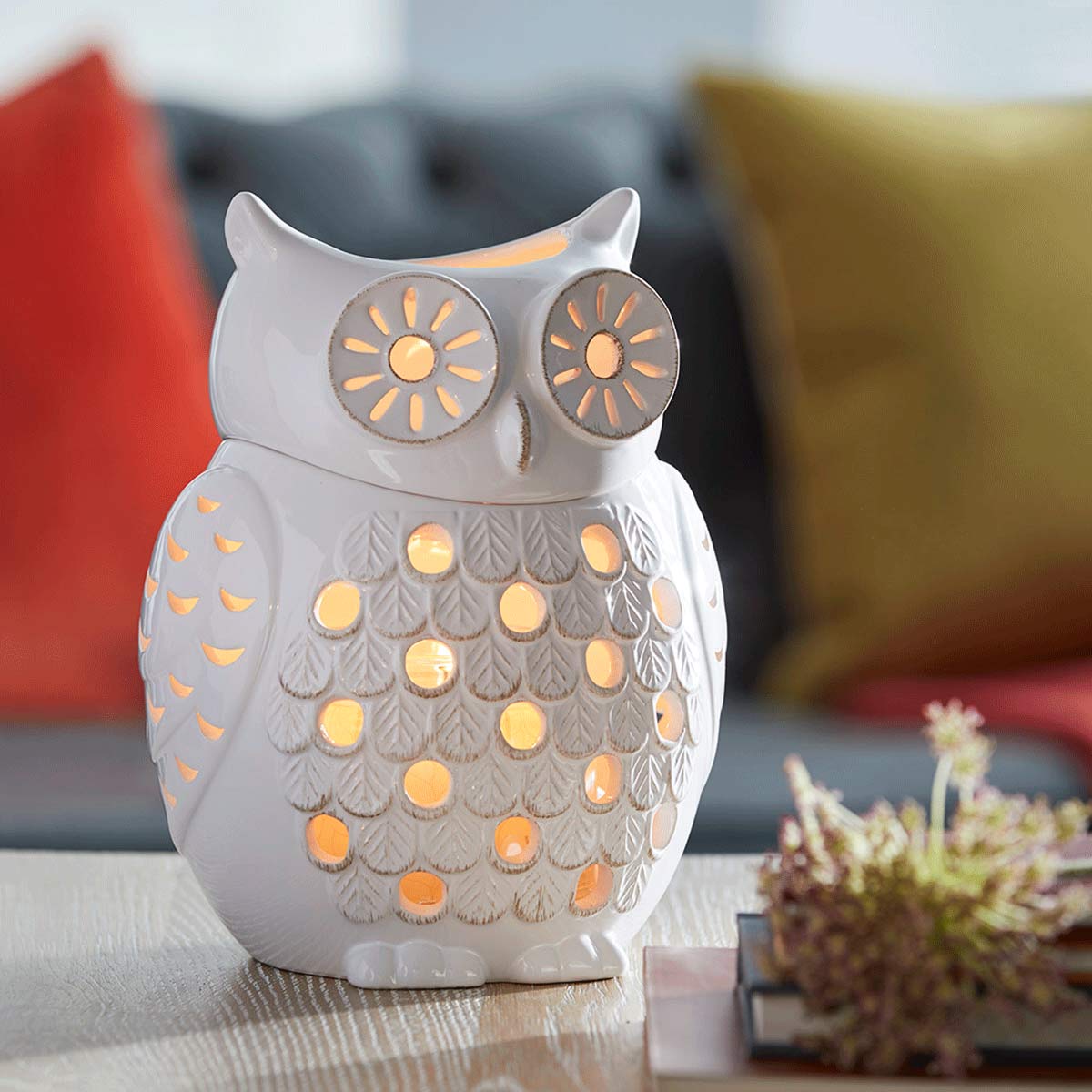 Woodland Snow owl jar candle holder | PartyLite CA – PartyLite Canada